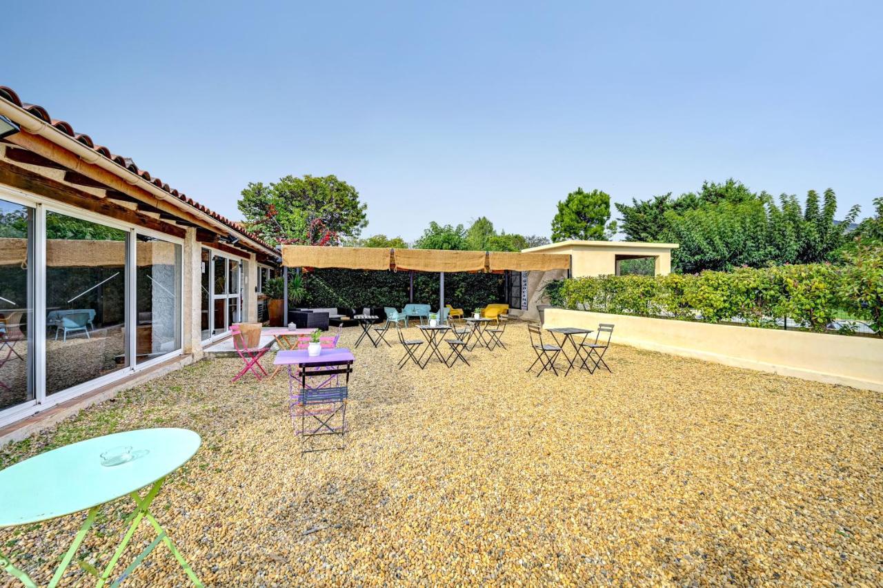 Le Provence Hotel Gemenos Exterior photo